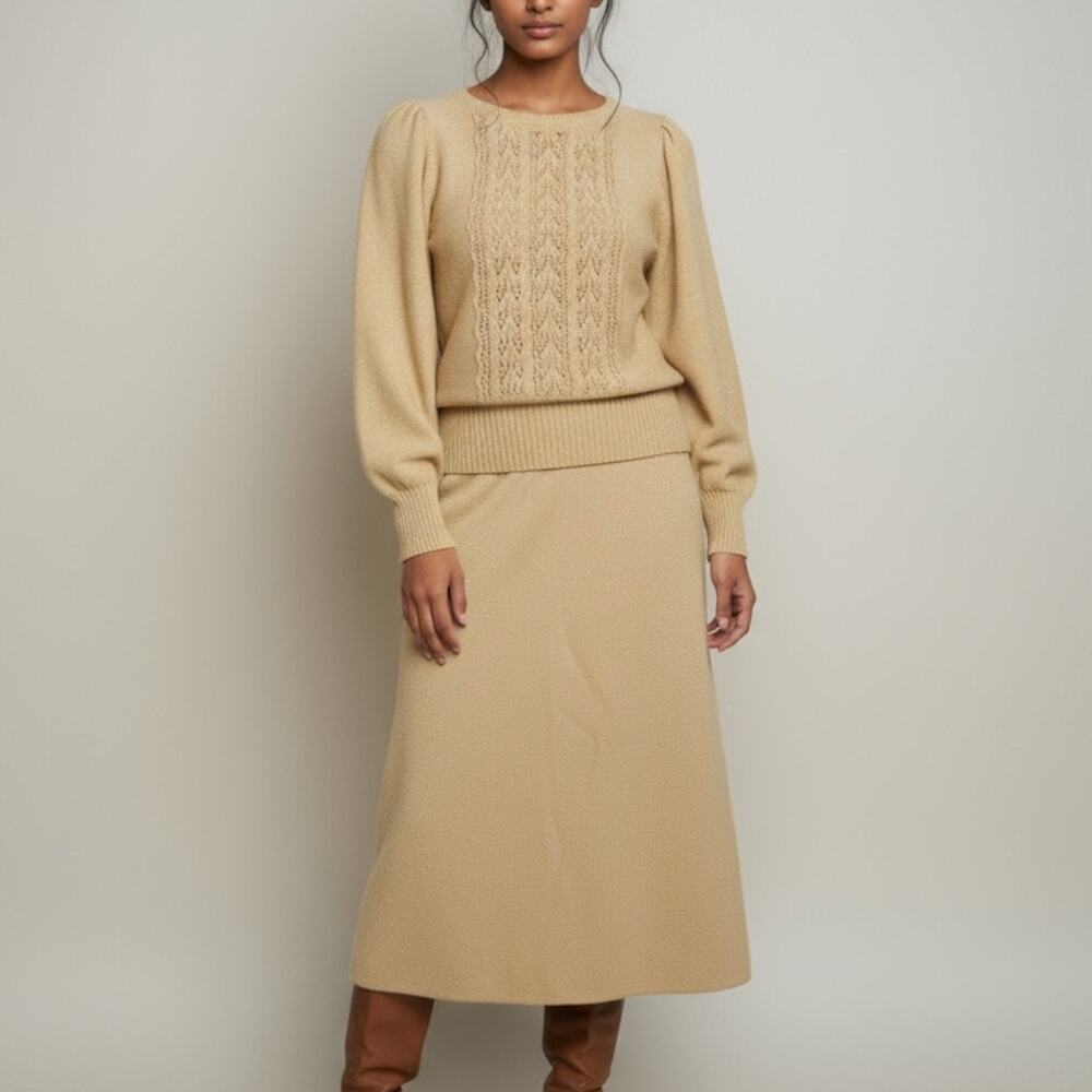 Vintage Vivanti Metallic Gold Knit Sweater Skirt Set Size 6 Festive Made in USA